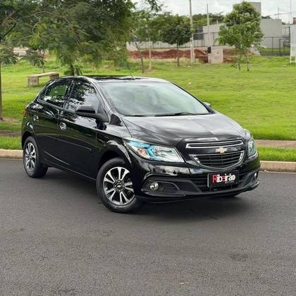 CHEVROLET ONIX 1.4 MPFI LTZ 8V FLEX 4P AUTOMÁTICO CHEVROLET ONIX 1.4 MPFI LTZ 8V FLEX 4P AUTOMÁTICO